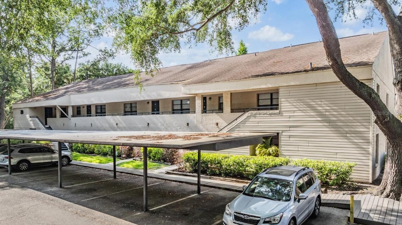 4917 Puritan Cir. #105, Tampa, FL 33617