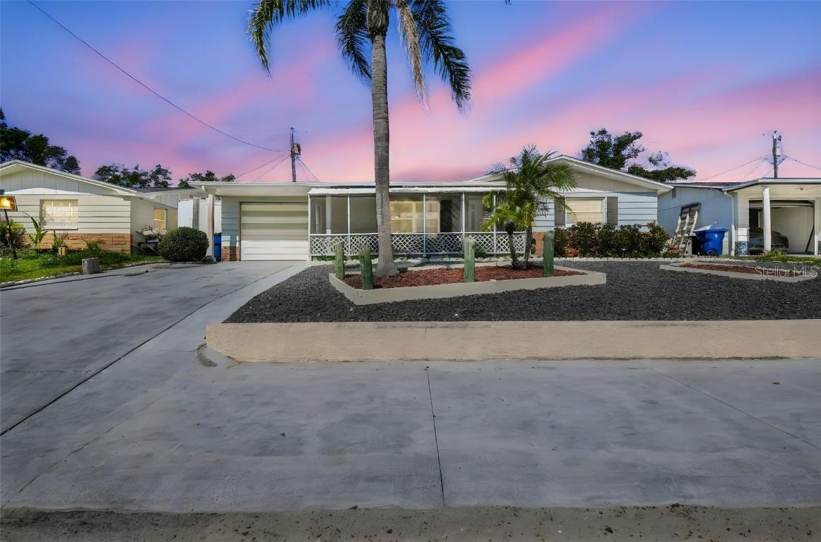 3349 Clydesdale Dr., Holiday, FL 34691