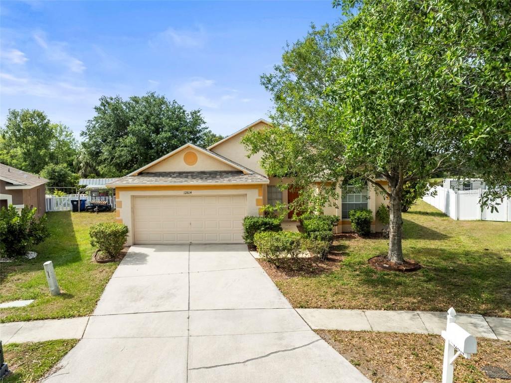 12614 Kings Lake Dr., Gibsonton, FL 33534