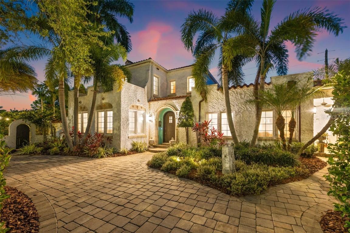 356 22nd Ave., St Petersburg, FL 33704