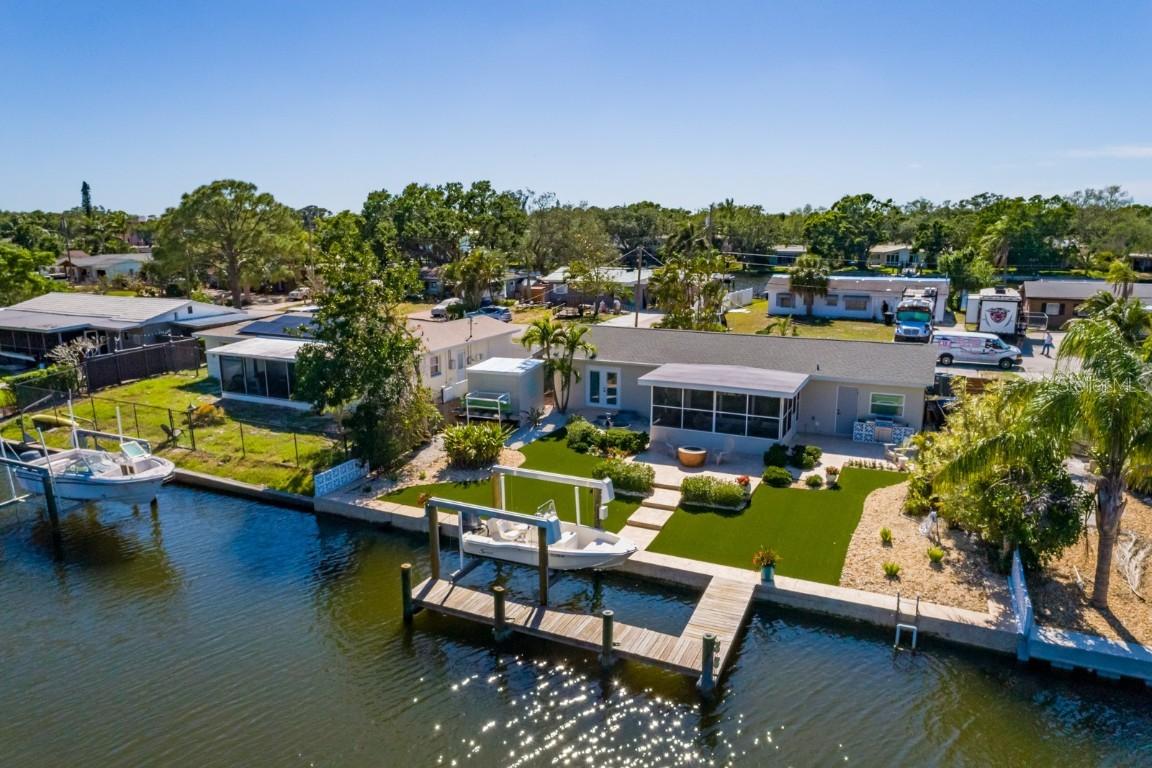 9301 Sun Isle Dr., St Petersburg, FL 33702