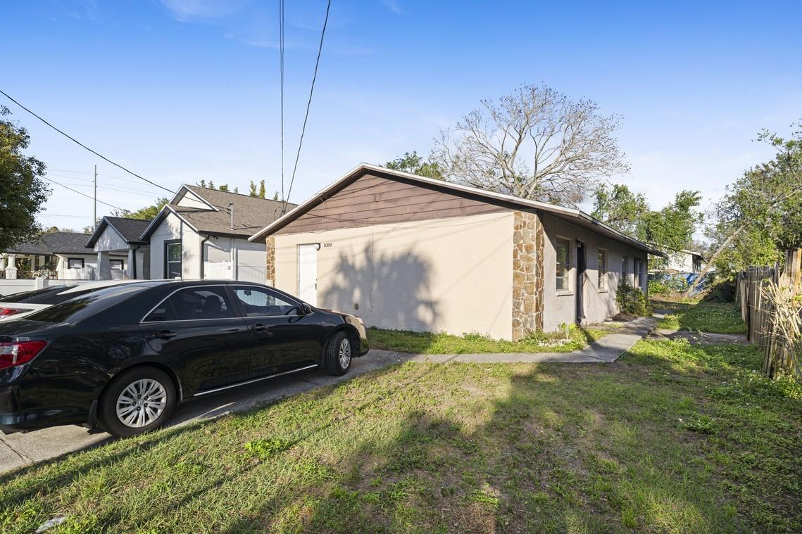 8309 N Marks St. #A & B, Tampa, FL 33604