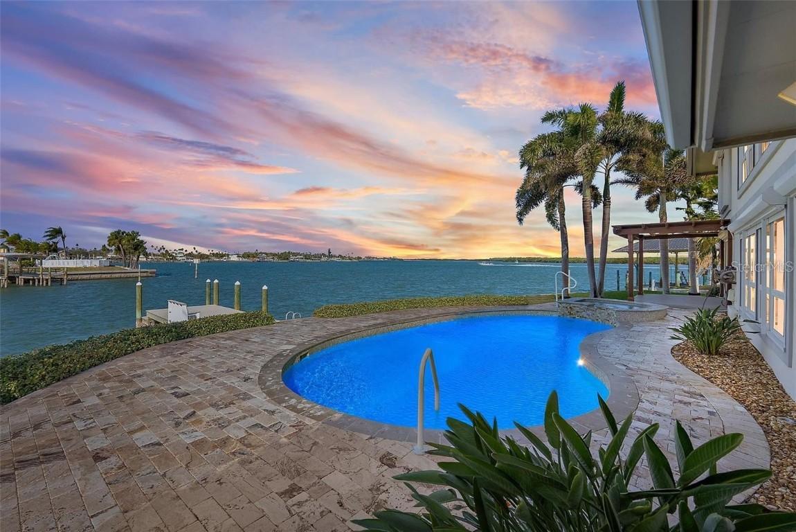 892 Harbor Island, Clearwater Beach, FL 33767