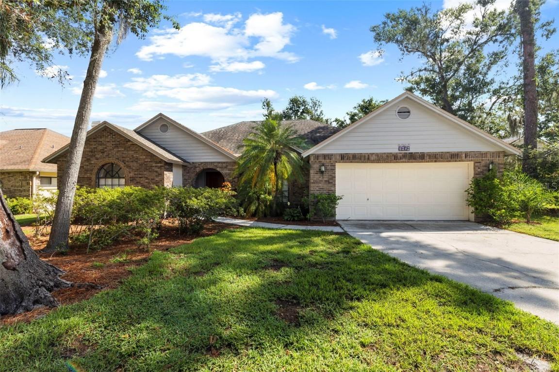 3808 Hollow Wood Dr., Valrico, FL 33594