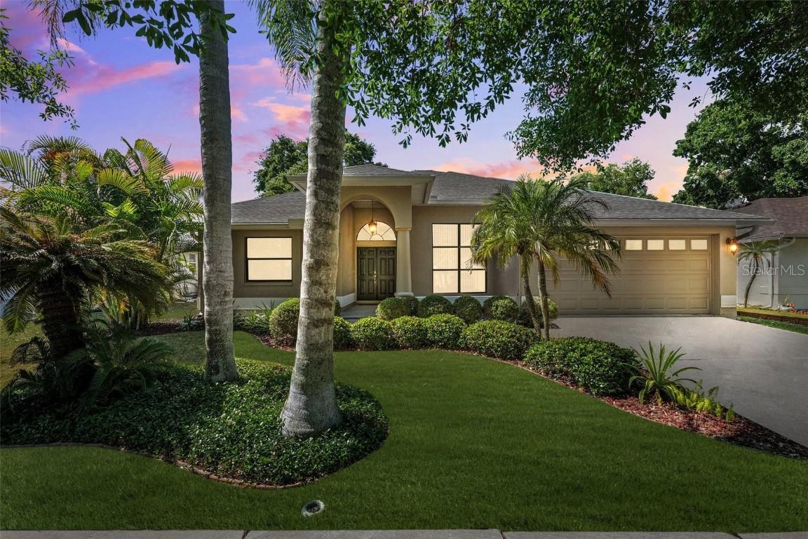 1118 Captains Way, Tarpon Springs, FL 34689
