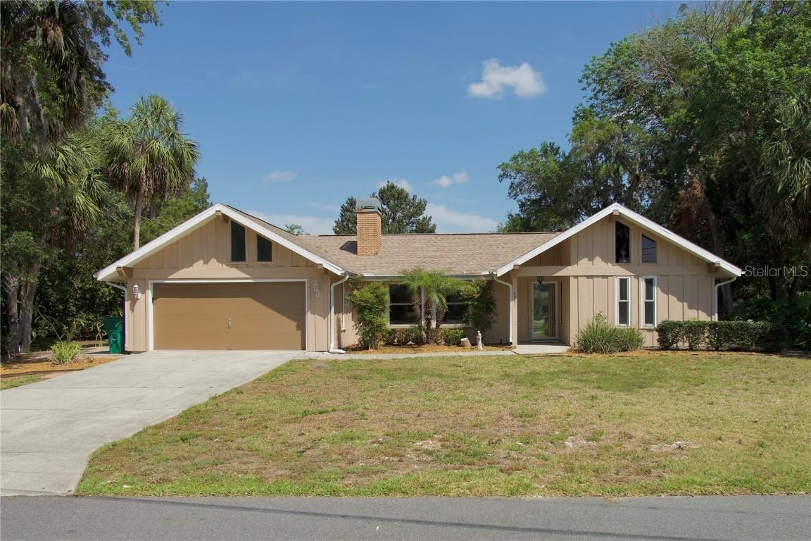 4951 S Driftwood Way Way, Homosassa, FL 34448
