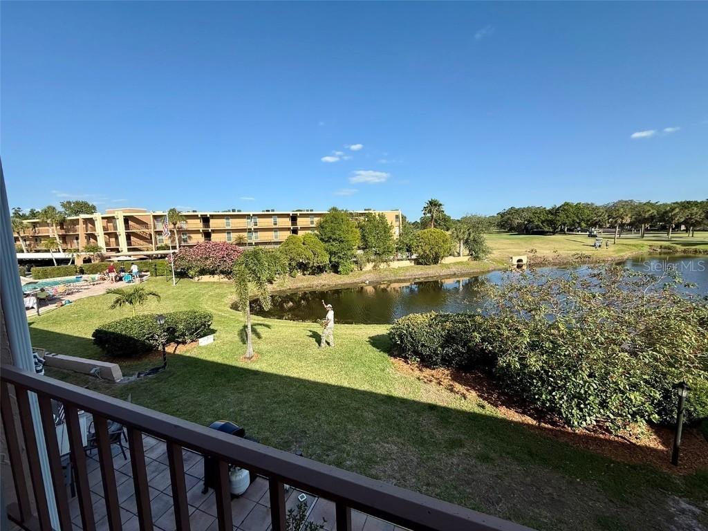 225 Country Club Dr. #A207, Largo, FL 33771