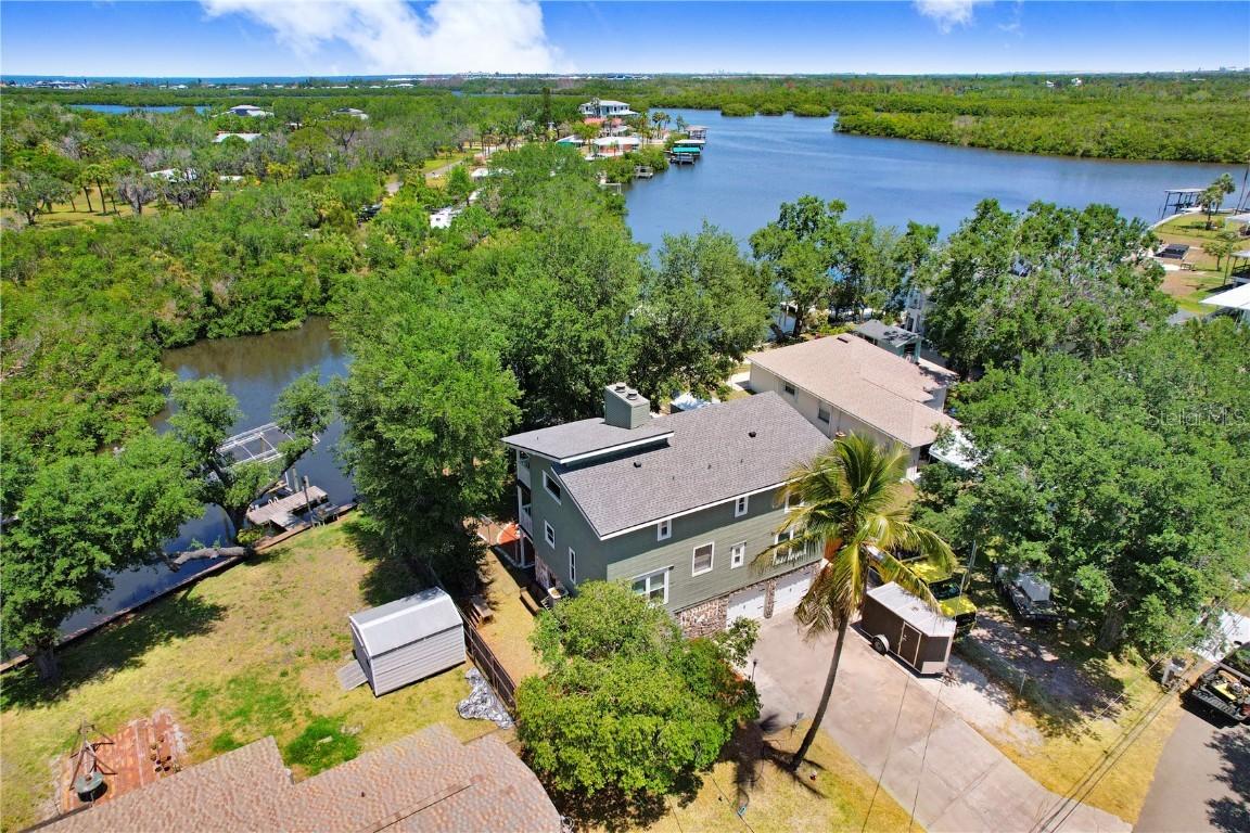 2635 Manatee Harbor Dr., Ruskin, FL 33570