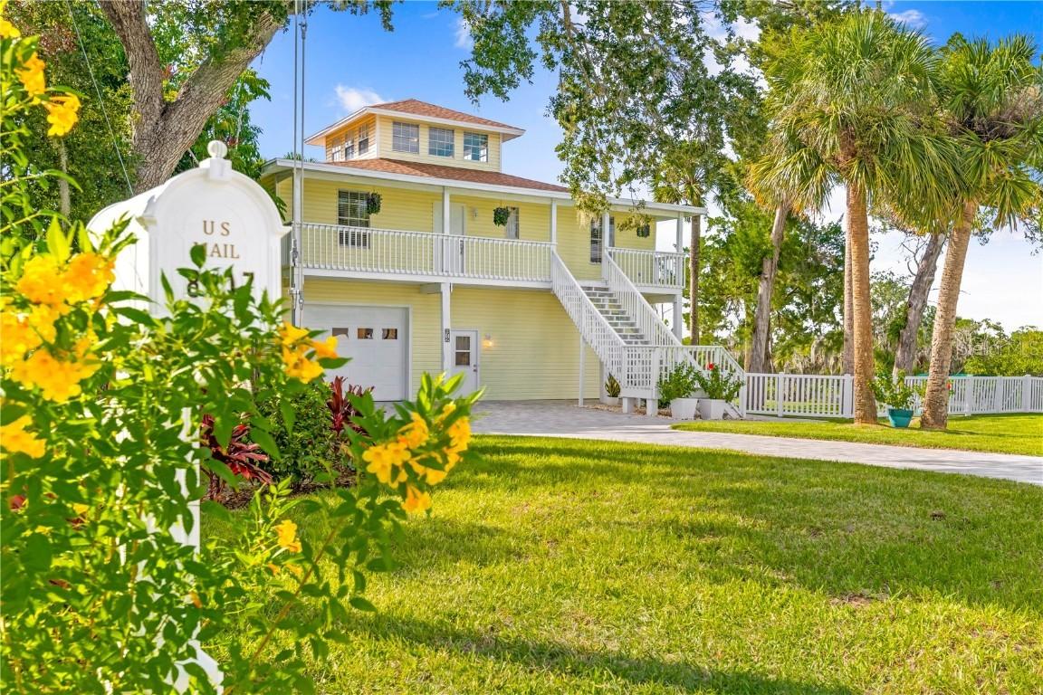8717 Betty St., Port Richey, FL 34668