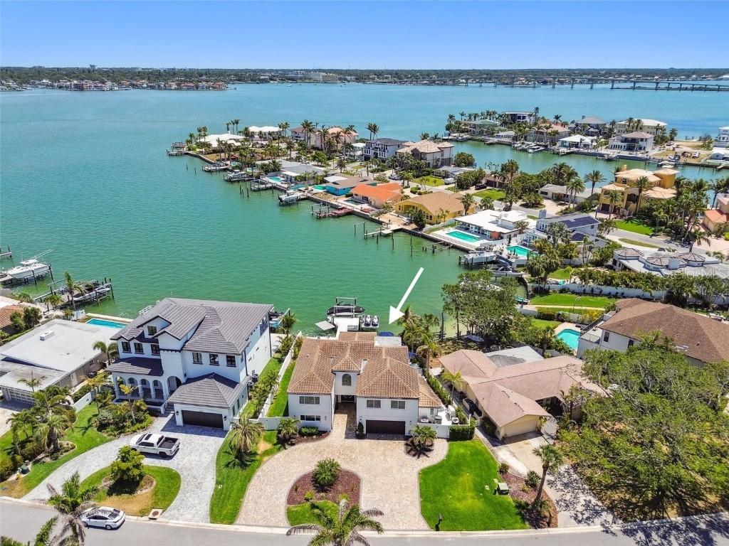 2233 Donato Dr., Belleair Beach, FL 33786