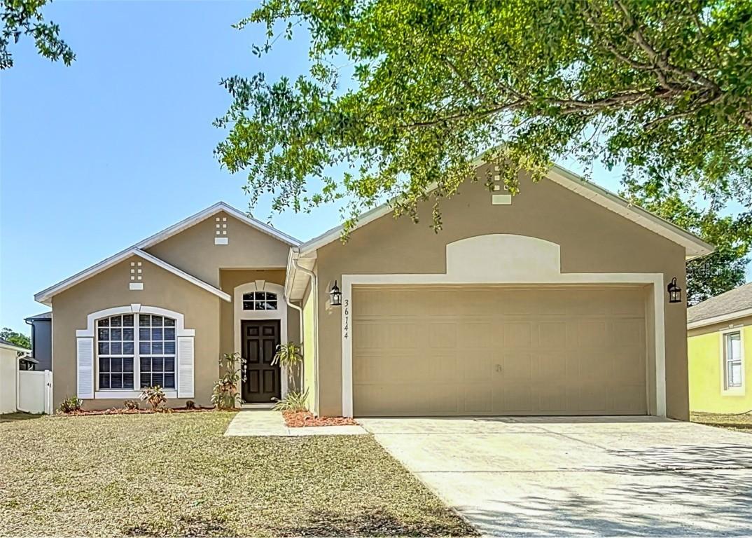 36144 Markree Castle Ave., Dade City, FL 33525