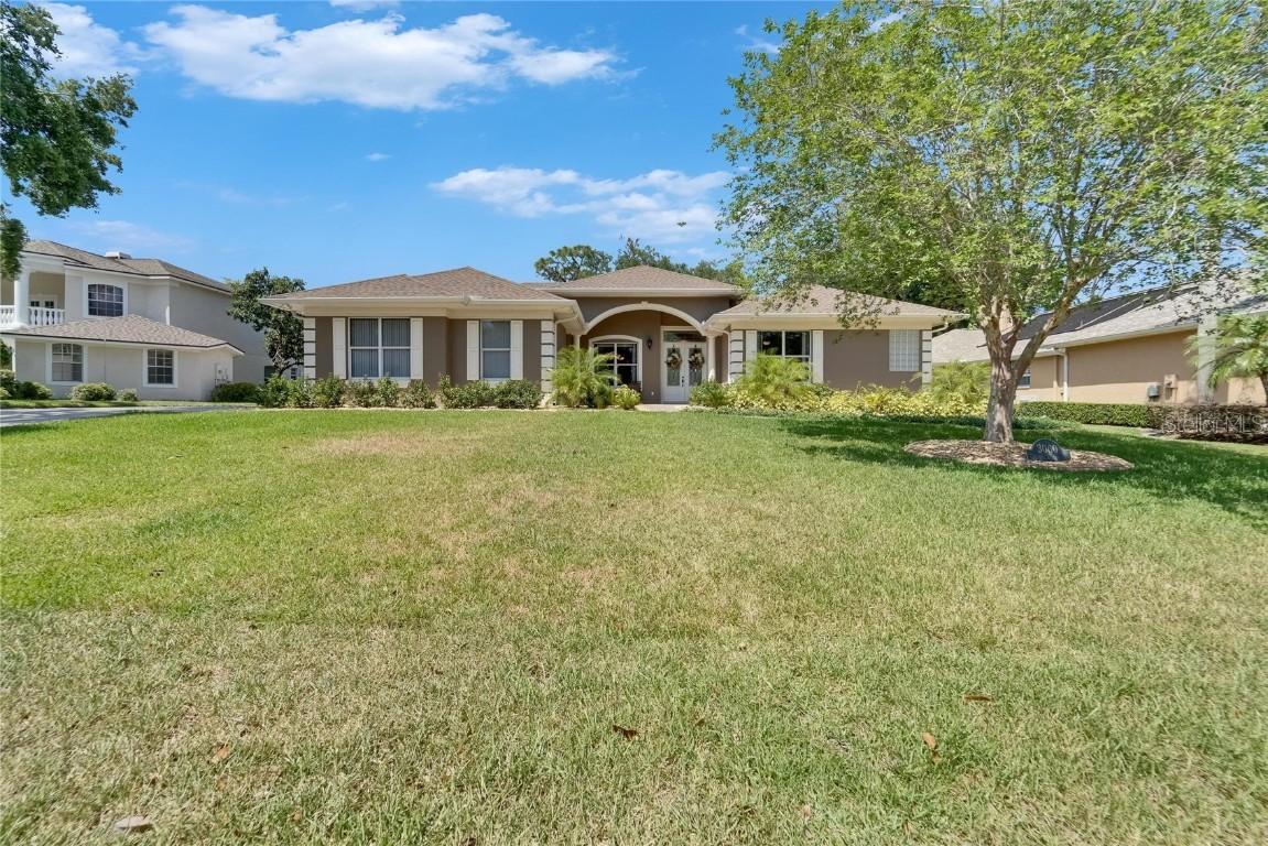 3060 Sutton Woods Dr., Plant City, FL 33566