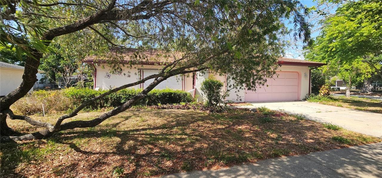 8623 Stonehedge Way, Hudson, FL 34667
