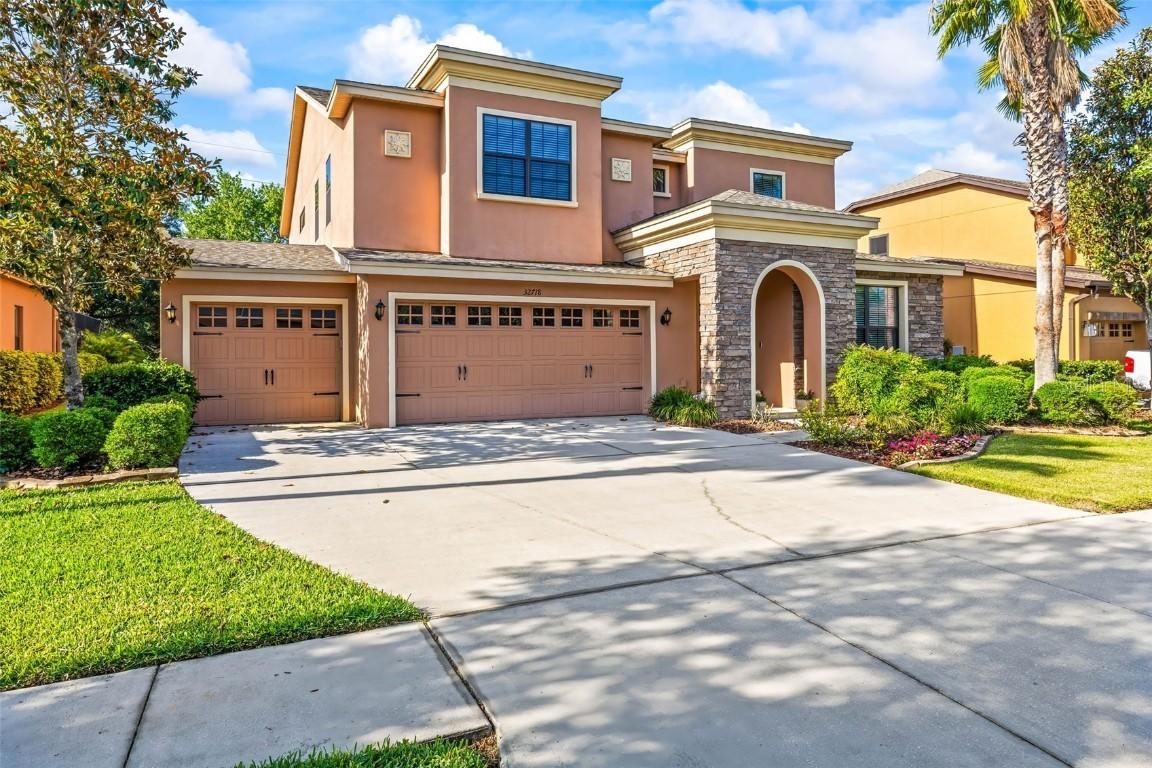 32718 Summerglade Dr., Wesley Chapel, FL 33545