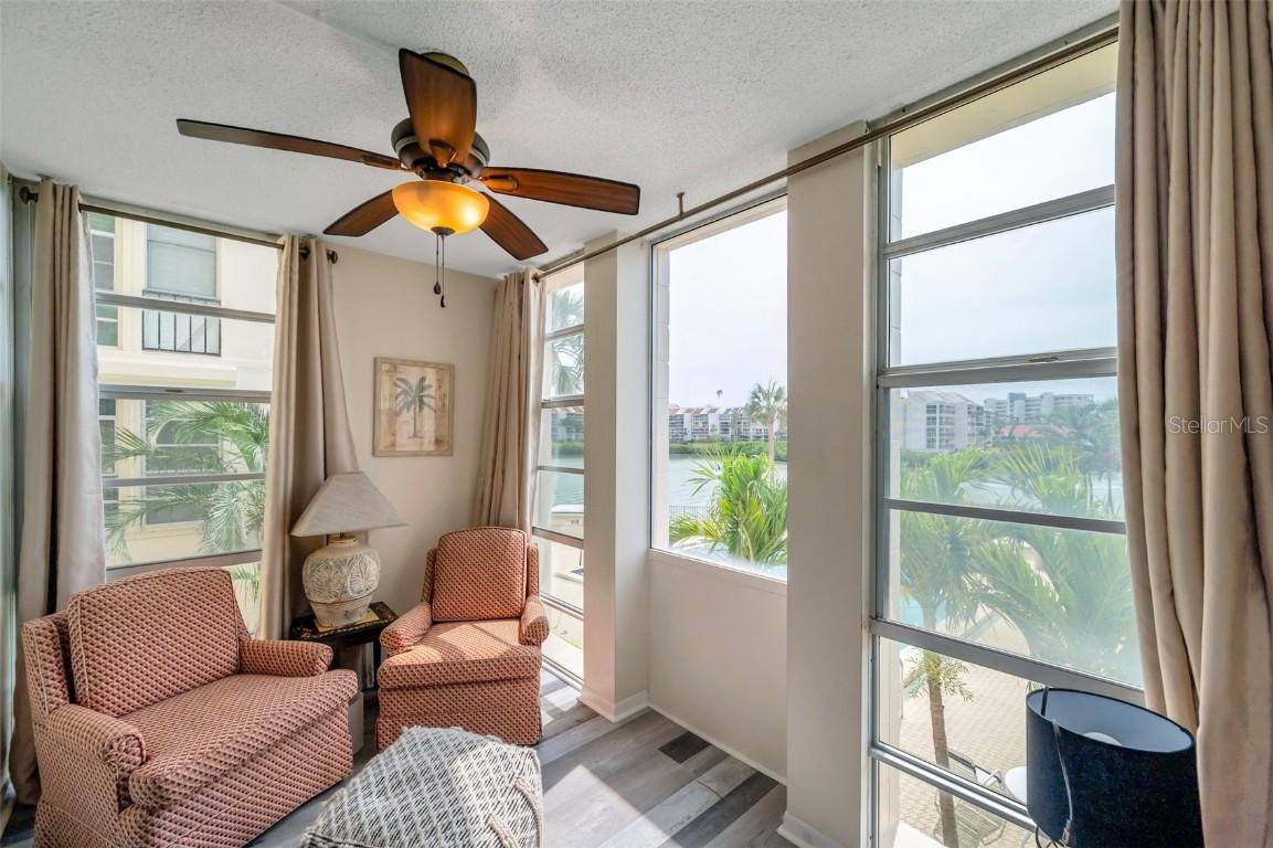 7400 Sun Island Dr. #206, South Pasadena, FL 33707
