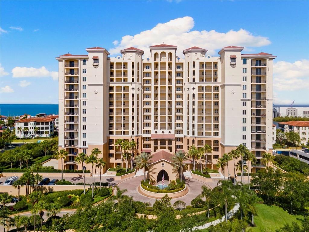 5823 Bowen Daniel Dr. #906, Tampa, FL 33616