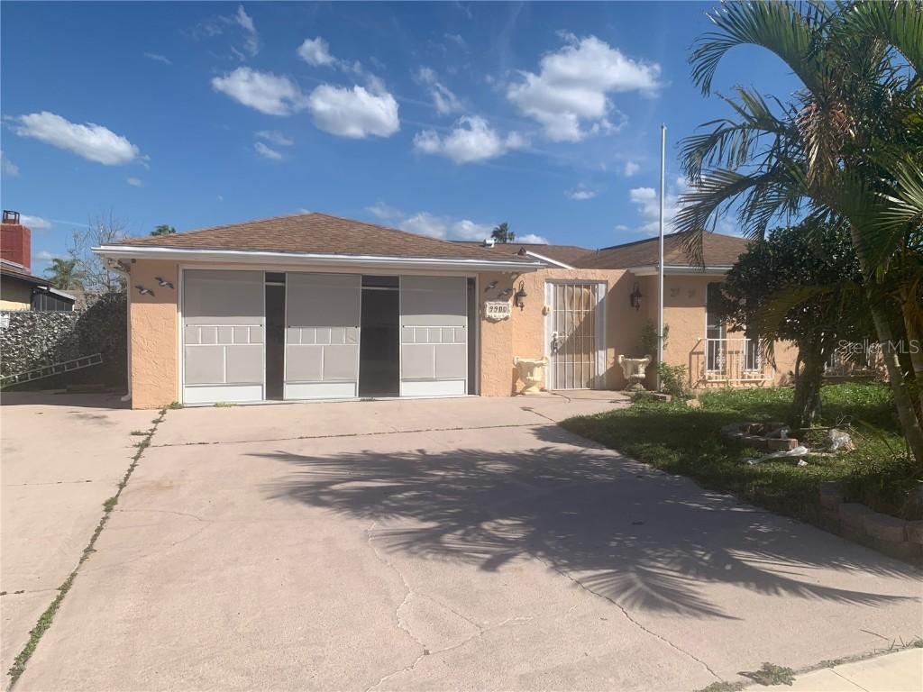 9900 Island Harbor Dr., Port Richey, FL 34668