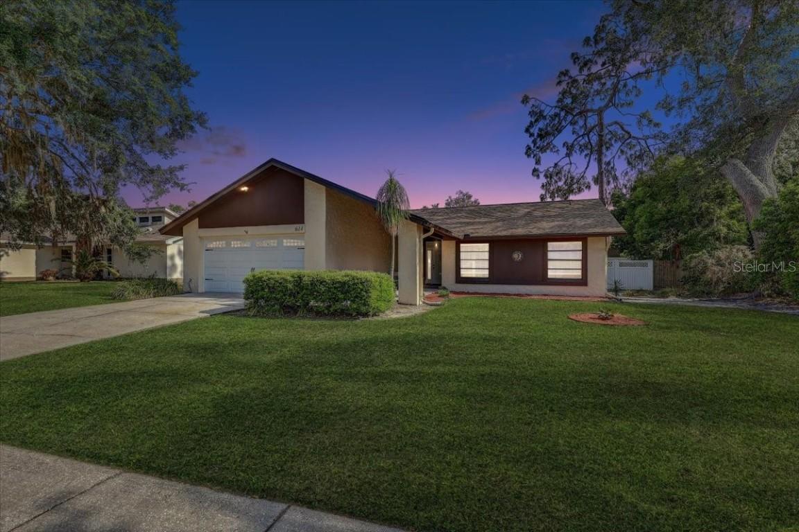 614 Sandalwood Dr., Plant City, FL 33563