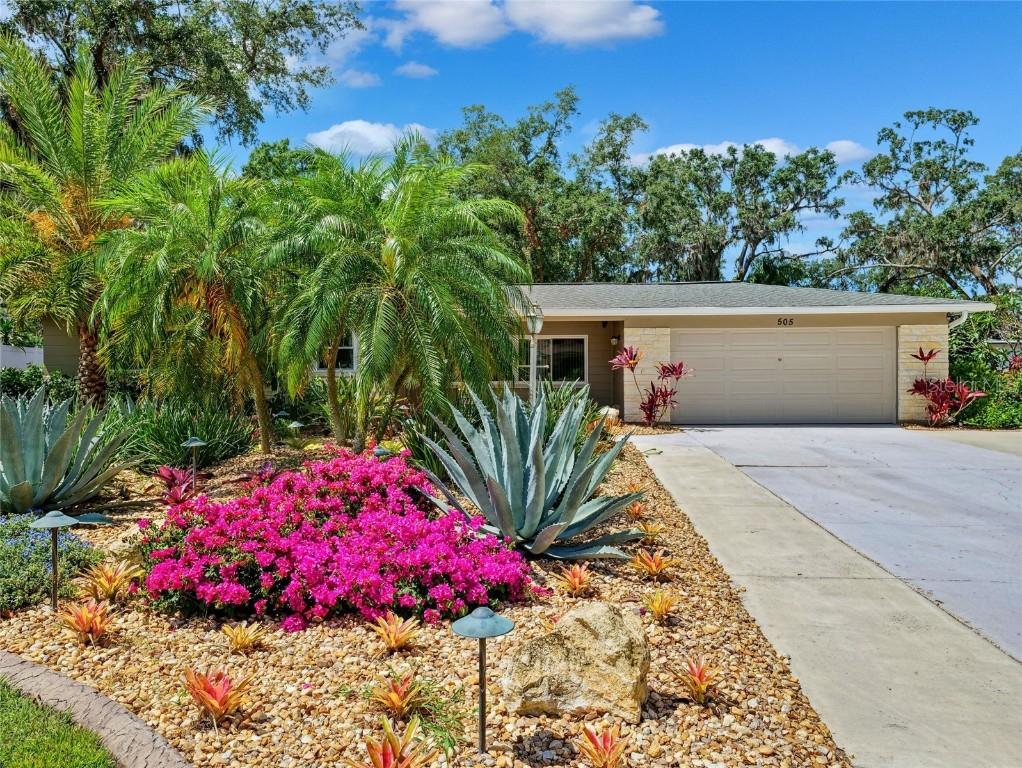 505 S Larry Cir., Brandon, FL 33511