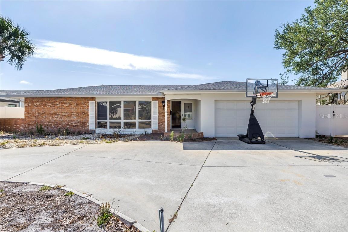 2140 Dolphin Blvd., St Petersburg, FL 33707