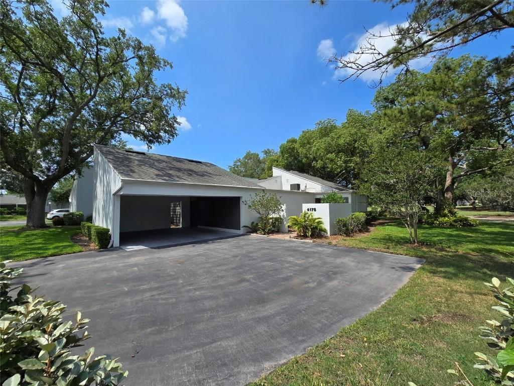 4175 Northmeadow Cir., Tampa, FL 33618