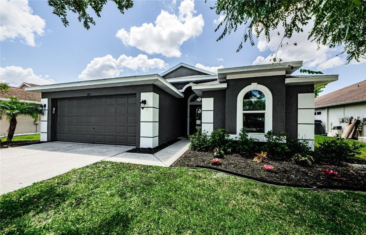 382 Tavernier Cir., Oldsmar, FL 34677