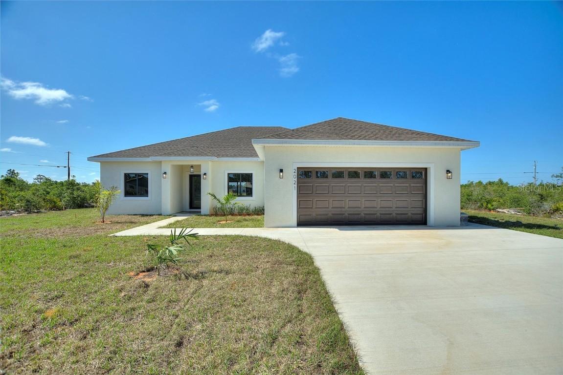 2021 Valencia Dr., Indian Lake Estates, FL 33855