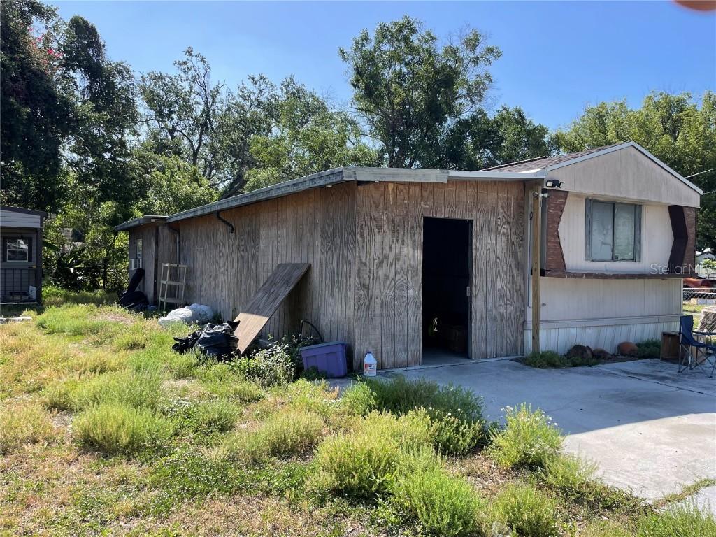 9914 Massachusetts St., Gibsonton, FL 33534