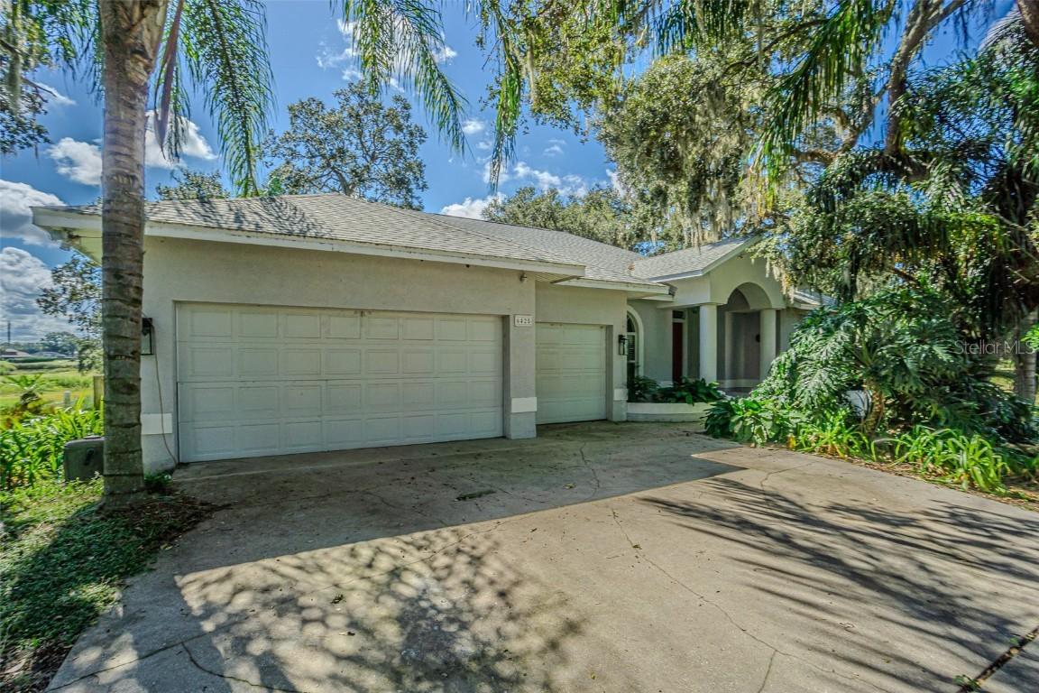 6425 Brentwood Dr., Zephyrhills, FL 33542