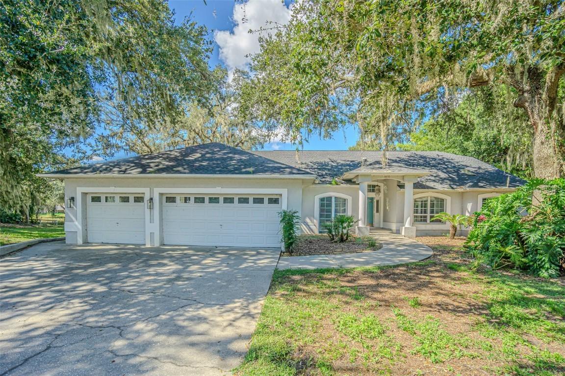 6433 Brentwood Dr., Zephyrhills, FL 33542