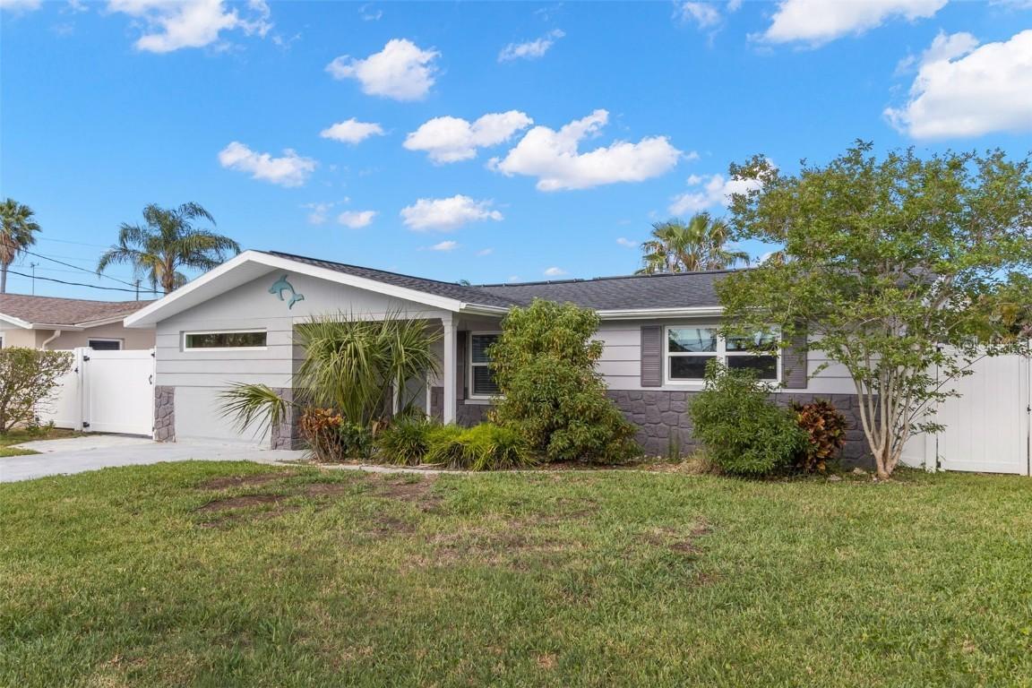 13704 Evelane Dr., Hudson, FL 34667