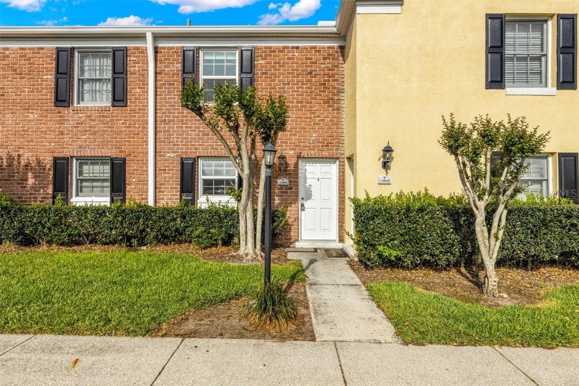 13696 Orange Sunset Dr., Tampa, FL 33618