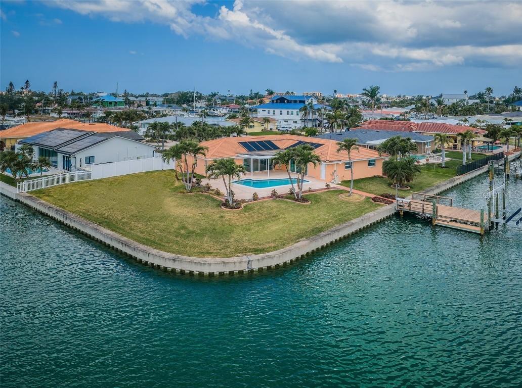 11625 5th St., Treasure Island, FL 33706