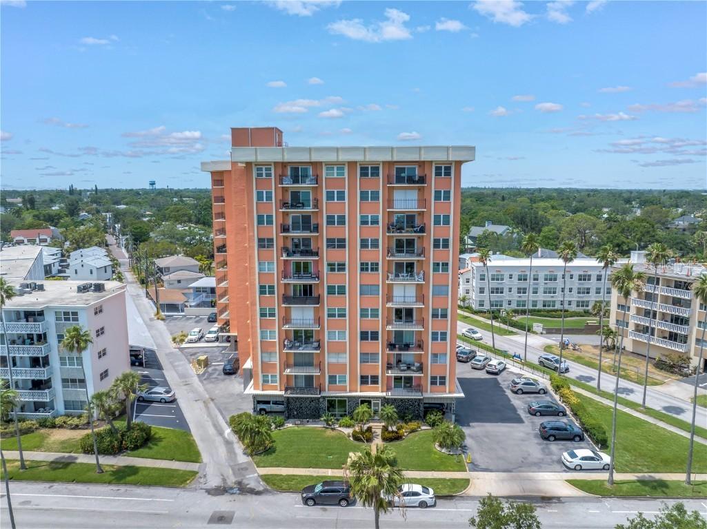 1120 N Shore Dr. #201, St Petersburg, FL 33701
