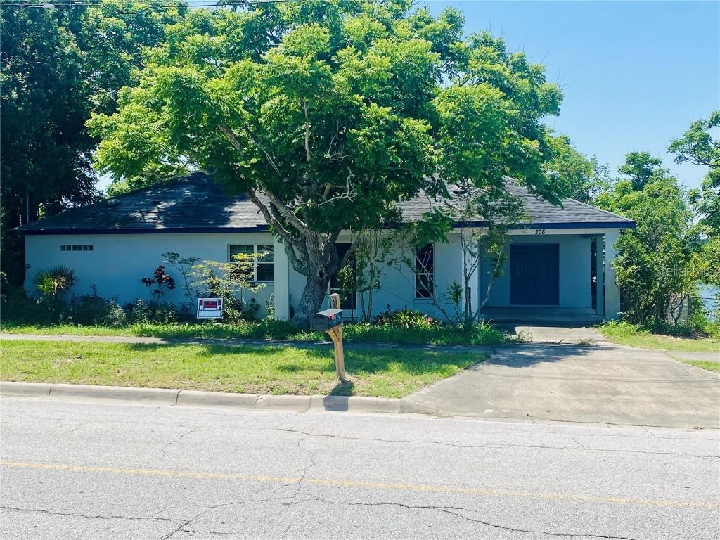 208 Shepard Ave., Dundee, FL 33838