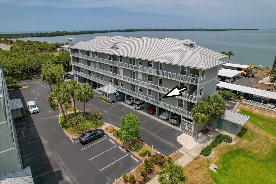 7 Island Park Pl. #204, Dunedin, FL 34698