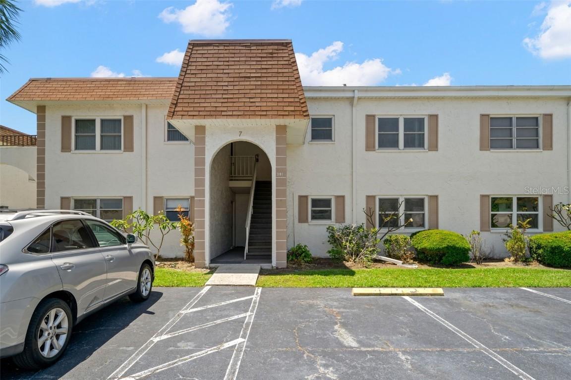 381 S Mcmullen Booth Rd. #72, Clearwater, FL 33759