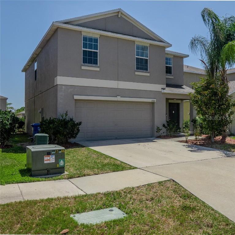 6707 Blue Moon Way, Sun City Center, FL 33573