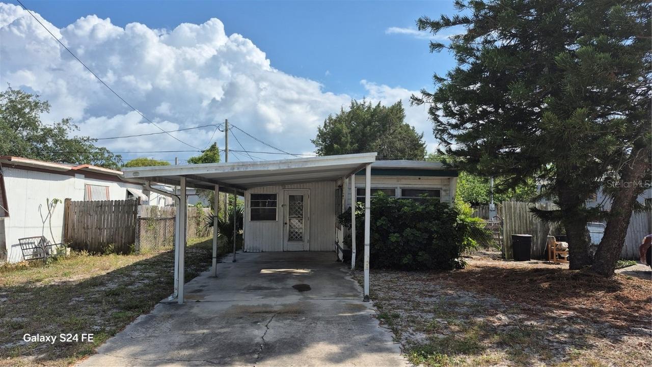 7413 Gulf Breeze Cir., Hudson, FL 34667