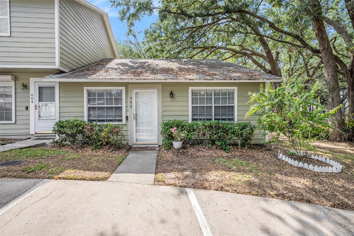 602 Lynchburg Dr., Brandon, FL 33511