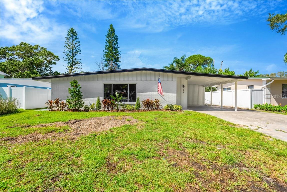 219 80th Ave., St Petersburg, FL 33702