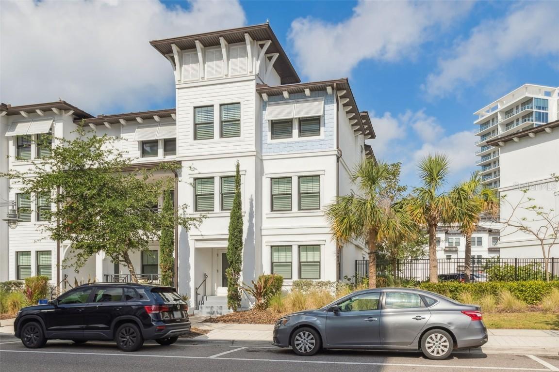 5351 Bridge St. #9, Tampa, FL 33611