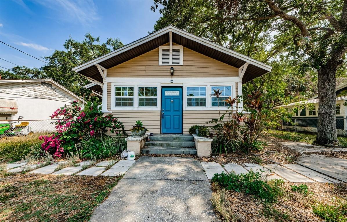 41 W Boyer St., Tarpon Springs, FL 34689