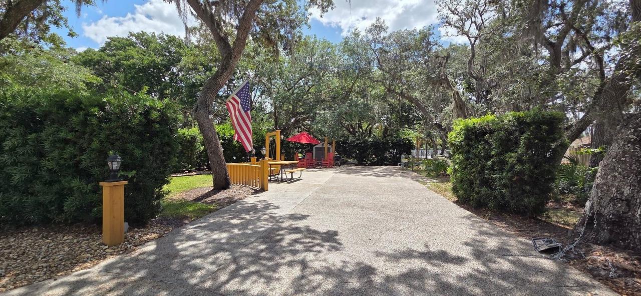 376 Bear Tr., River Ranch, FL 33867