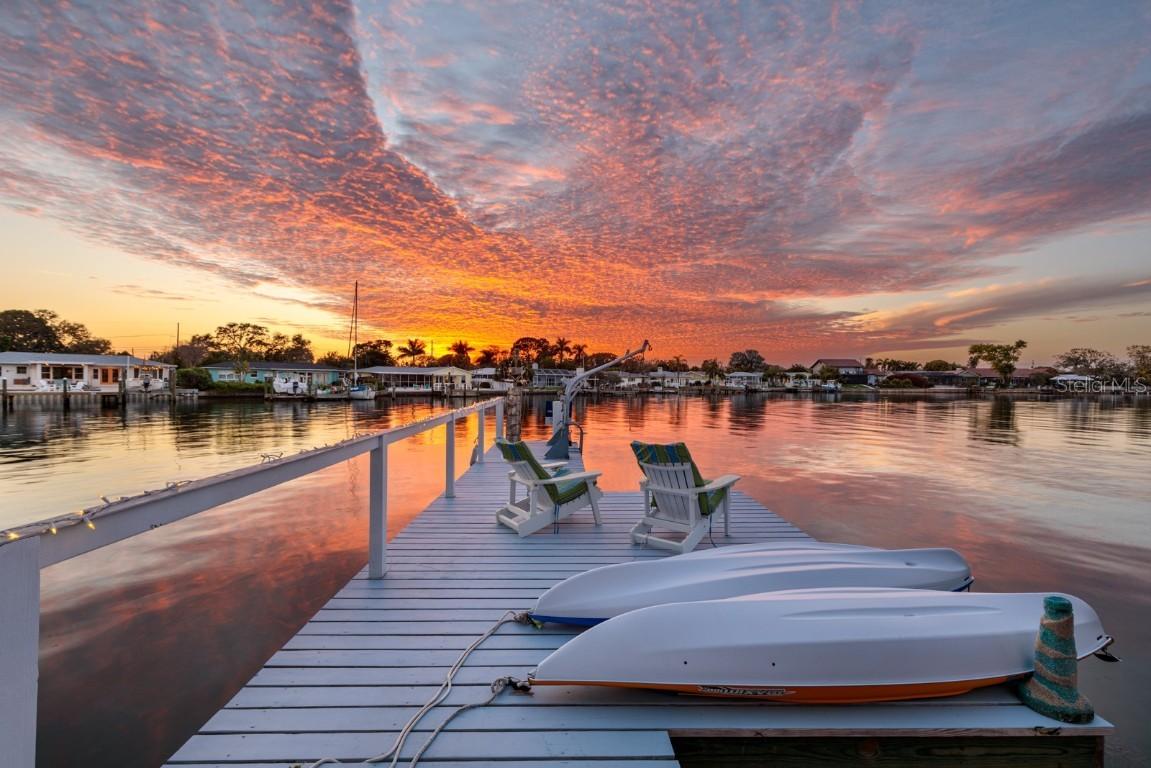 2487 W Bay Isle Dr., St Petersburg, FL 33705