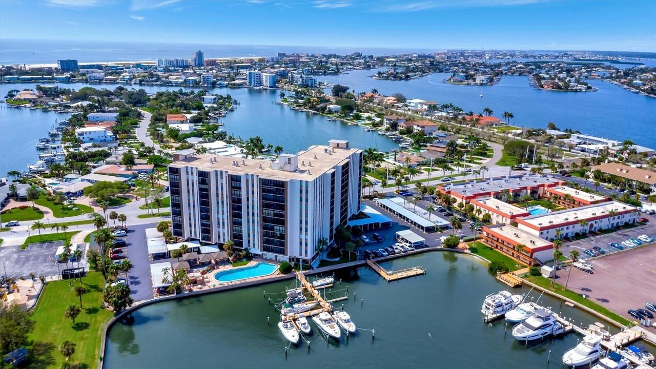 10355 Paradise Blvd. #413, Treasure Island, FL 33706
