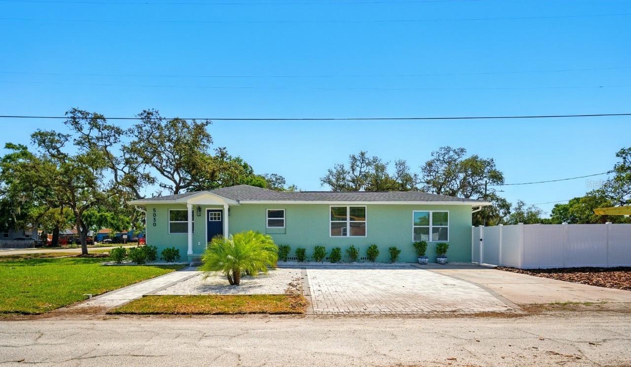 5030 9th Ave., Gulfport, FL 33707