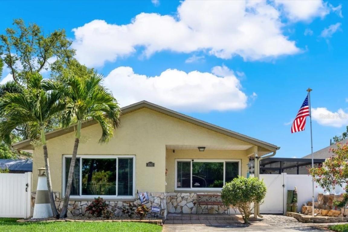 3060 55th Ave., St Petersburg, FL 33714