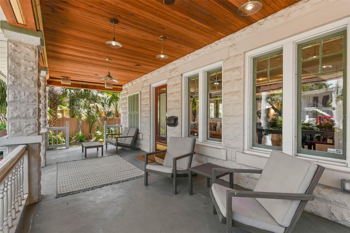 146 8th Ave., St Petersburg, FL 33701