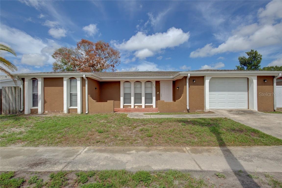 2105 Sugarbush Dr., Holiday, FL 34690